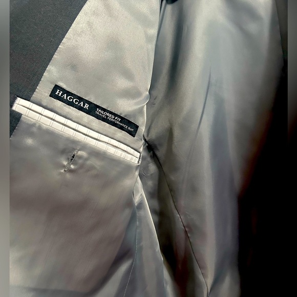Haggar, tailored fit, travel Performance Stria Suit Jacket, dark Heather gray - Picture 5 of 8